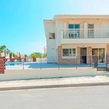 Four Bedrooms 1256 פרוטאראס