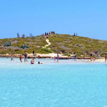 Four Bedrooms 1256 וילה